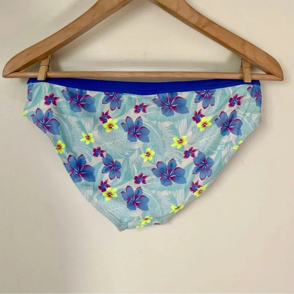 Hurley Girl's UPF 50+ Bikini Swimsuit  Set - Picture 9 of 10